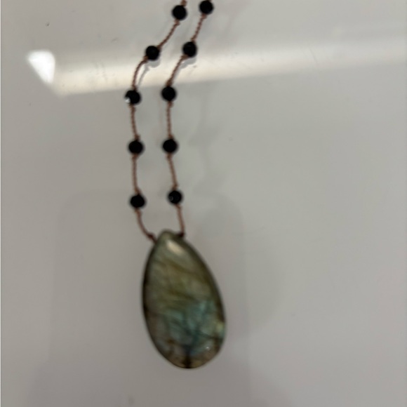 daidro Jewelry - Elegant Albelene Black and Green Pendant Necklace